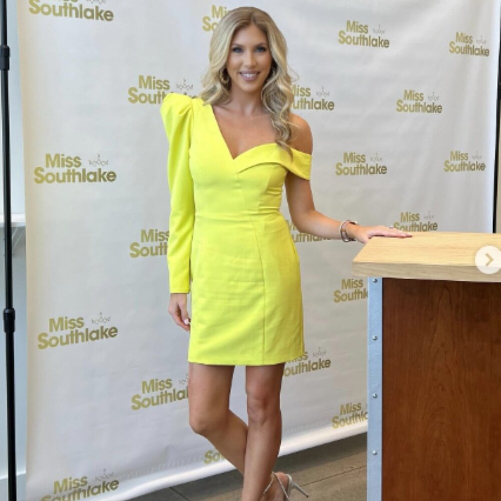 Yellow Lavish Alice Dress, mini/midi dress, shoulder pad, off the shoulder dress